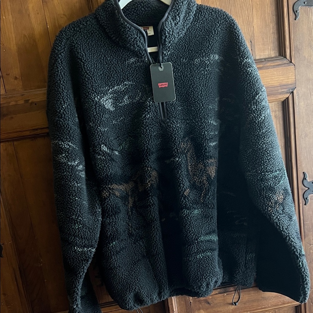 Levi's Men's Black Sherpa Quarter-Zip Pullover